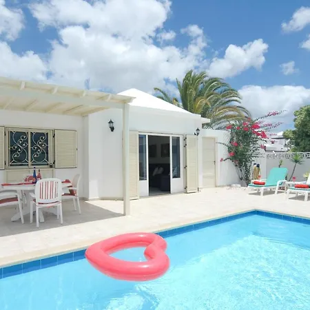 Puerto Del Carmen Sleeps 6 With Pool Vila Puerto del Carmen (Lanzarote)